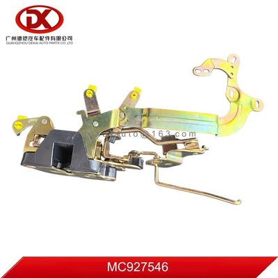 CHỐT CỬA TRƯỚC BÊN PHẢI TRÁI MC927546 MC927548 Dành cho phụ tùng xe tải Mitsubishi