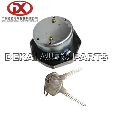A-092 700P Phụ tùng xe tải ISUZU BOGDAN Nắp thùng nhiên liệu 8981460100